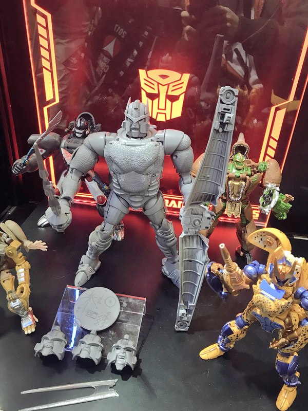 Tokyo Comic Con Transformers Display Photos With MP41 Dinobot, Street Fighter X Transformers 04 (4 of 16)